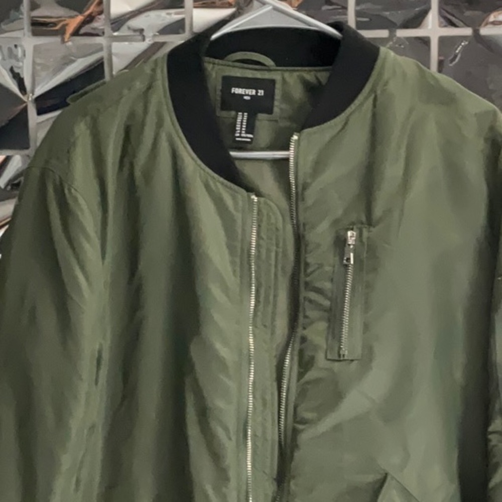 Forever 21 - Bomber Jacket- M